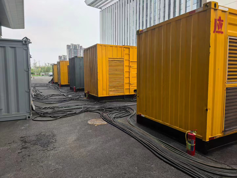 南岔不同季节柴油发电机组保养有哪些注意事项?