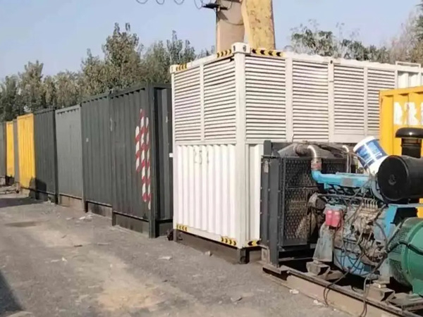 南岔200KW柴油发电机机组每小时油耗是多少?